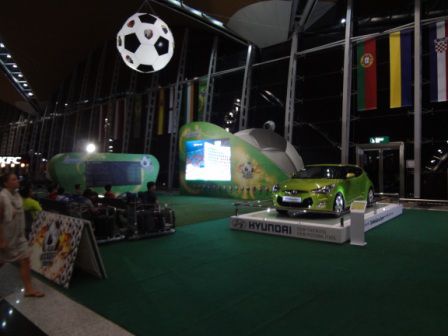 Public viewing am KLIA Airport.