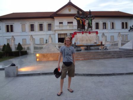 Einer der vielen Tempel in Chiang Mai, bzw. hier waren es nur die 3 Figuren.