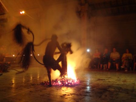 irgendwann dann auch durchs Feuer gelaufen ist.