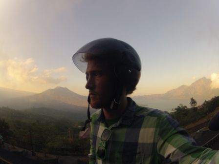 Dann ging es wieder zurück, an den Bergen vorbei. Jetzt hatten wir wirklich tolles Licht zu dieser wahnsinnigen Aussicht.