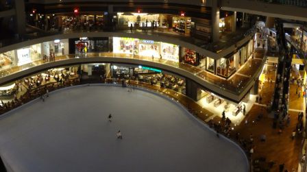 Eine der vielen shopping Malls.