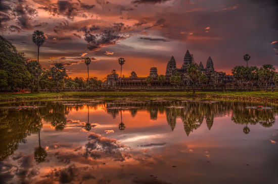 Sonnenaufgang am Angkor Wat
