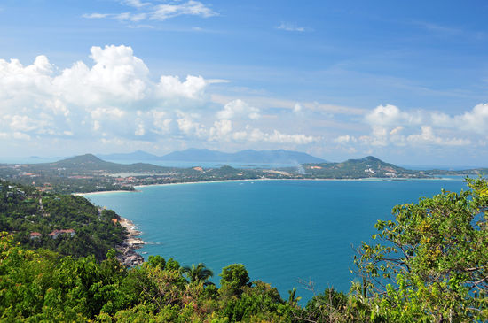 Blick vom Lookout auf den Chaweng Beach.
