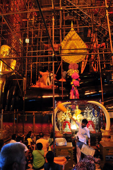 Buddhas neue Kleider