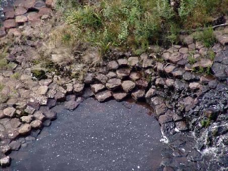 und hier noch etwas Australisches Giant's Causeway