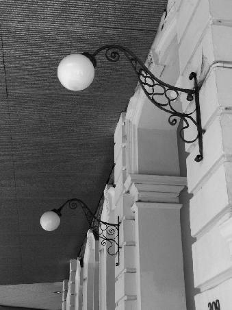 Viele "alte" Gebäude prägen immernoch die Altstadt von Adelaide. Leider werden viele dieser Bauten abgerissen und durch moderne ersetzt. Dies ist nicht nur schade sondern zerstört auch denn unverwechselbaren Charme dieser schönen Stadt.