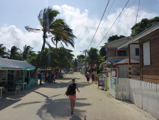 Straße auf Caye Caulker