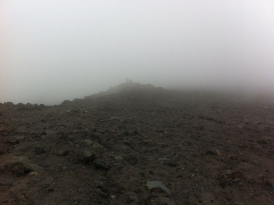 Plötzlicher Nebel der uns zur Aufgabe zwang 