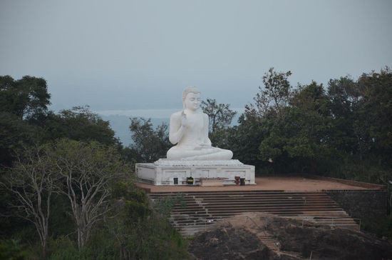 Buddha in der Abenddämmerung