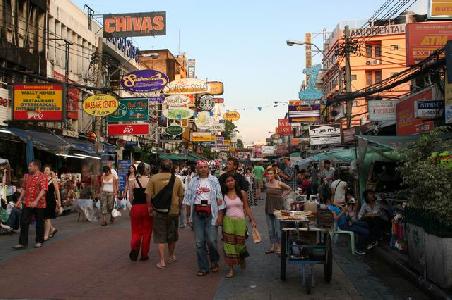 Die Khao San Road - hier hat fuer mich vor 13 jahren alles angefangen