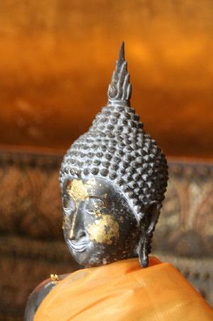 mini-buddha-statue im wat pho