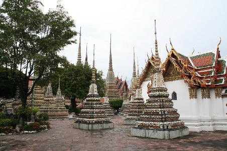 und zum letzten mal wat pho, wie gesagt: leider bei miesem foto-wetter