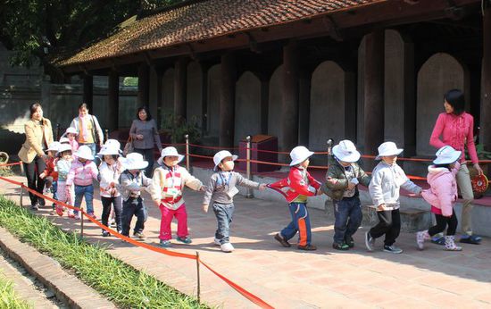 Kindergarten im Literatur Tempel