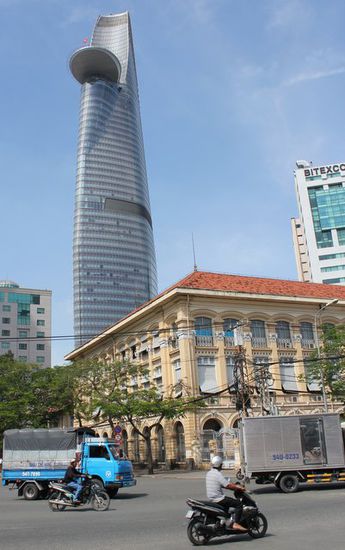 alt und neu in Saigon auf einen Blick