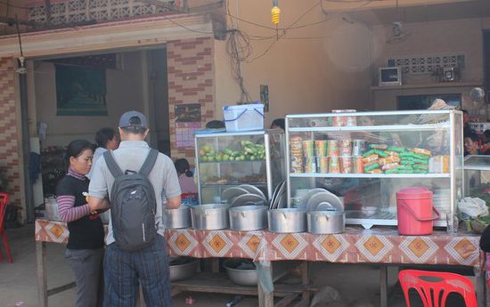Raststätte auf dem Weg nach Battambang