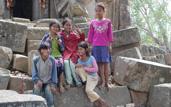 Khmer Tempel - Die Mädchen warten auf Touristen
