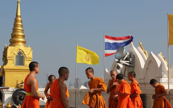 Mönche beim Besuch und Photo Session - Wat Saket