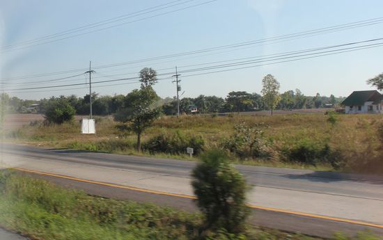 Landschaft auf dem Weg nach Laos