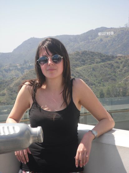 Bitte nicht auf mich achten. Lieber auf das Sign (ganz klein rechts in der Ecke)