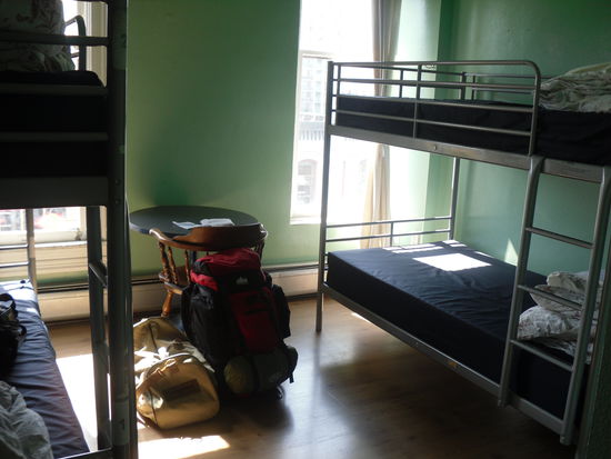 Und das ist mein Zimmer. Noch ist es leer...