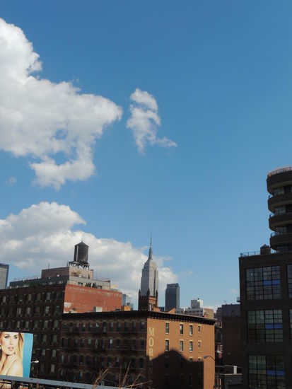 Ein entfernter Blick auf das Empire State Building