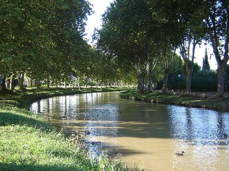 Der Canal du Midi bei Argens-en-Minervois