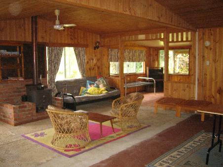 Unser neues Wohnzimmer bei Familie Robinson - so viel Platz nur fuer uns!