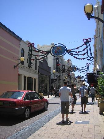 Shopping - Perth
(und die ersten Anzeichen von Weihnachten)