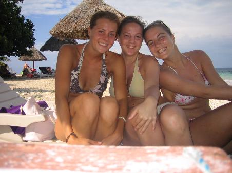 Sonnige Gruesse an alle frierenden Menschen
(Sarah, Ich und DAni)