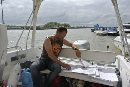 Kartenstudium fürs schwarze Meer