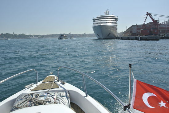 Istanbul - Einfahrt ins "Goldene Horn"