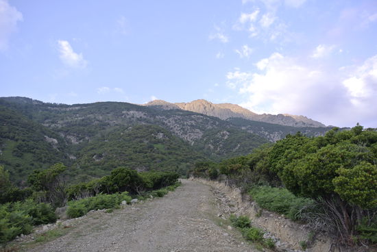 die ersten Meter zum Fegari - dem höchsten Punkt von Samothraki