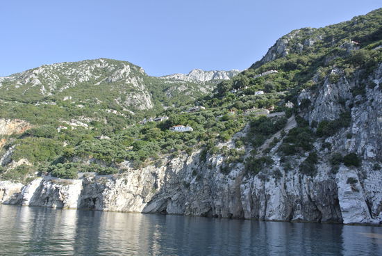 am südlichsten Zipfel der Halbinsel Athos - wer genau schaut, sieht die Häuser im Bildzentrum