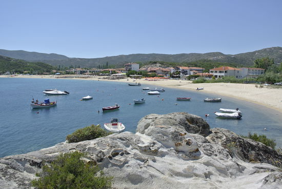 Strand von Kalamitsi