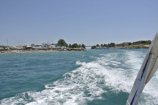 Westseite der Durchfahrt bei der Halbinsel Kassandra