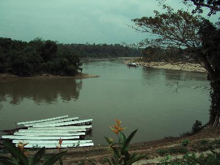 Bootsanleger am River Temebeling