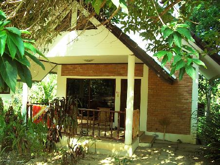 Laem Sai Bungalow