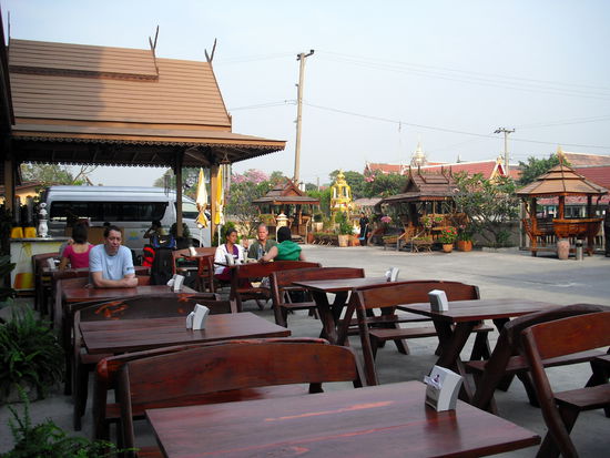 Der Biergarten vom Queens Garden Resort