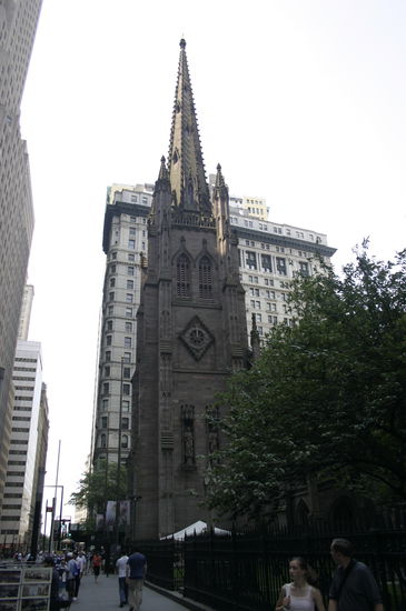 Diese Kirche wurde am 11. September fast komplett verschüttet - und blieb größtenteil unbeschädigt.