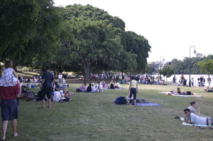 Wie man hier sieht, waren wir nicht die einzigen, die den ANZAC-Day zum Picknicken nutzten.