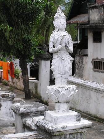Statue am Wat Sirimungkhun