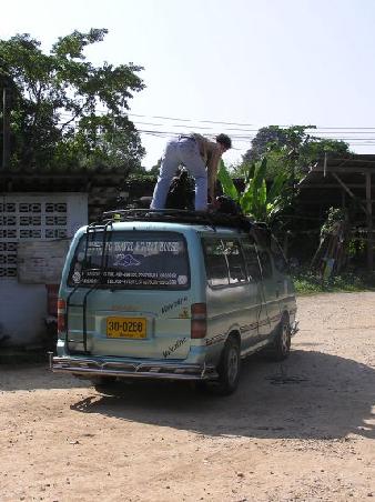 Unser Minibus nach Chiang Mai