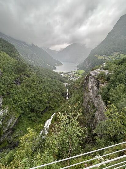 Aussichtspunkt Flydalsjuvet