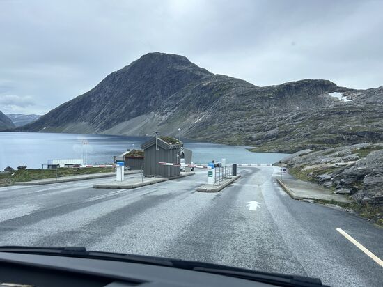 Zahlstelle zum Geiranger Skywalk (ca. 30 €)