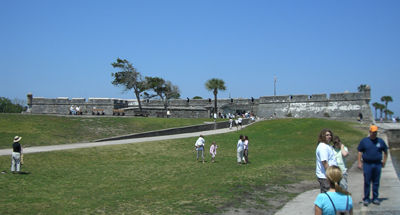 Das imposante Castillo de San Marcos, erbaut von 1672 - 1695. Es ist das älteste aus Stein erbaute Fort des Landes aus dem 17. Jahrhundert
