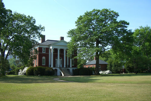 Robert Mills House, aus dem Jahr 1823. R. Mills war der Architekt des Washington Monument in Washington D.C.
(1616 Blanding St.)