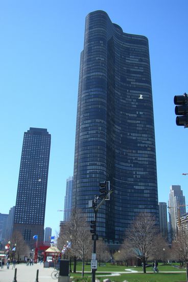 Lake Point Tower