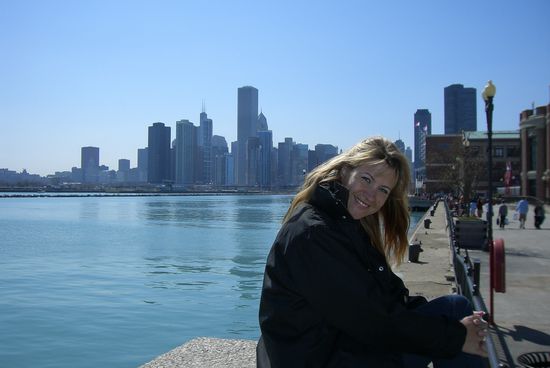 Blick vom Navy Pier auf einen Teil der Syline von Chicago.