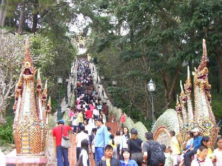 Aufgang zum Doi Suthep.