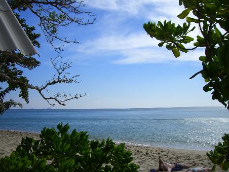 Blick rechts aus unserem Bungalow